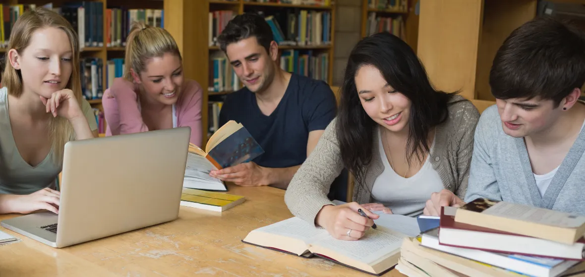 Wissen fördert die persönliche Entwicklung – in jedem Alter. Schulfit Nachhilfe & Coaching